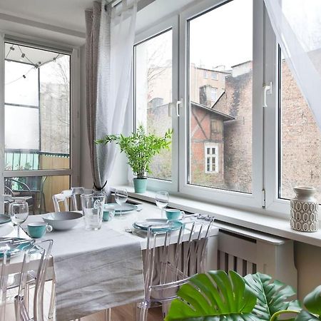 Stay Hip In Vibrant Centrally Located Apartment In Old Town Gdansk Luaran gambar